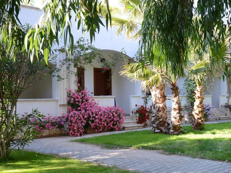Hotel Gabbiano Beach Vieste Exterior photo
